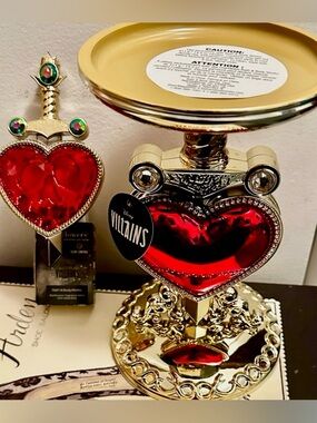 Disney Evil Queen Pierced Heart Pedestal 3-Wick Candle Holder & Wallflower Plug